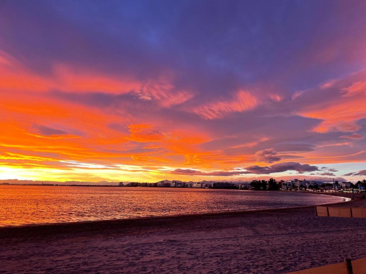 Roses Beach ภายนอก รูปภาพ